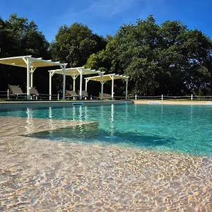 https://casale-aronne.it-tuscanyhotel.com